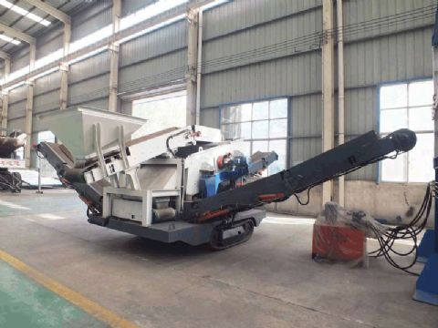 China Crawler Gravel Mobile Crushing Plant